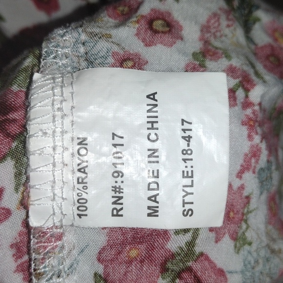 Solitaire Floral V Neck Button Down Short Sleeve Top L - Picture 6 of 7